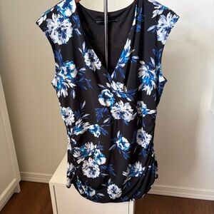 White House Black Market Floral Blouse Tank